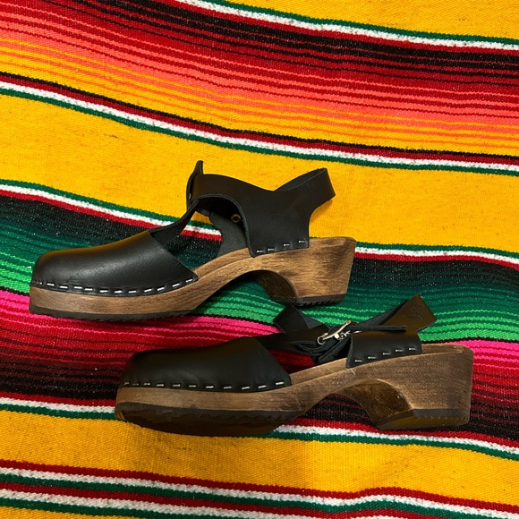 Lotta from Stockholm Low Wood T-Bar Clogs in Black on Brown Base Size 36 - Picture 3 of 9